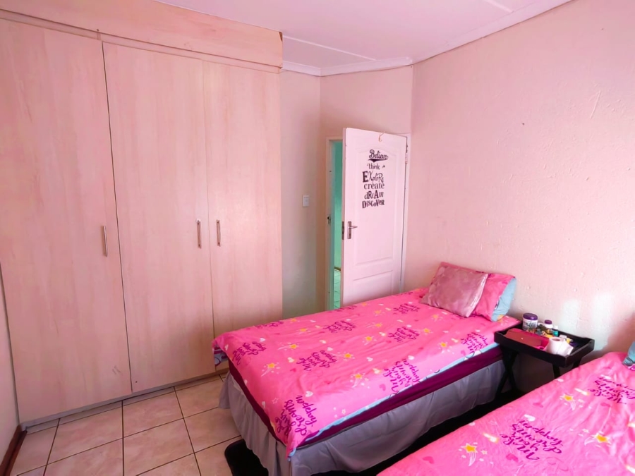 2 Bedroom Property for Sale in Potchefstroom North West
